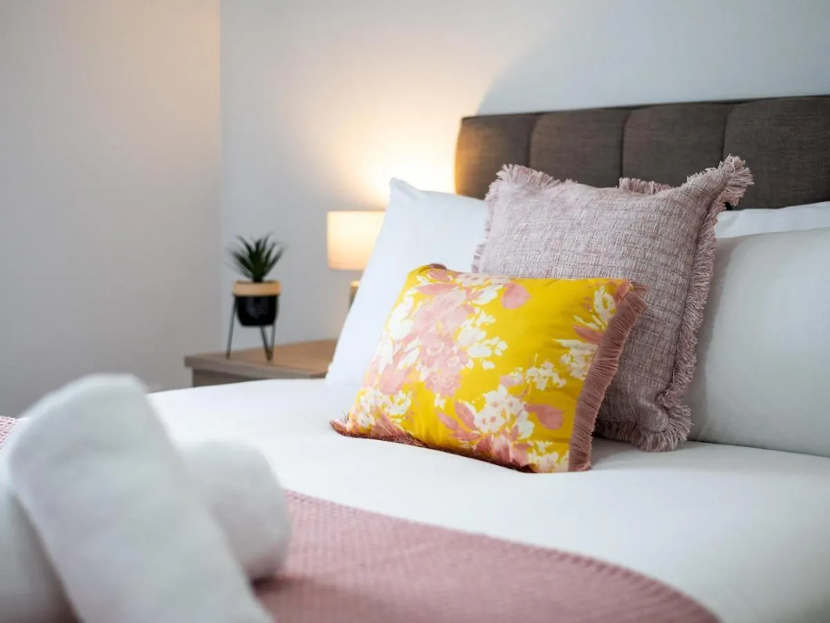 Holiday home Pass The Keys Luxury Bright Spacious Family Home - Near Beaches Swansea