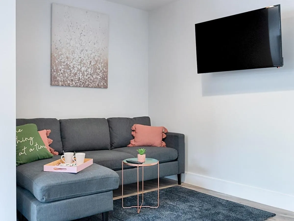 Holiday home Pass The Keys Luxury Bright Spacious Family Home - Near Beaches Swansea United Kingdom