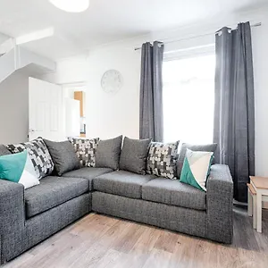Centre, Parking, Smart Tv's In Holiday home